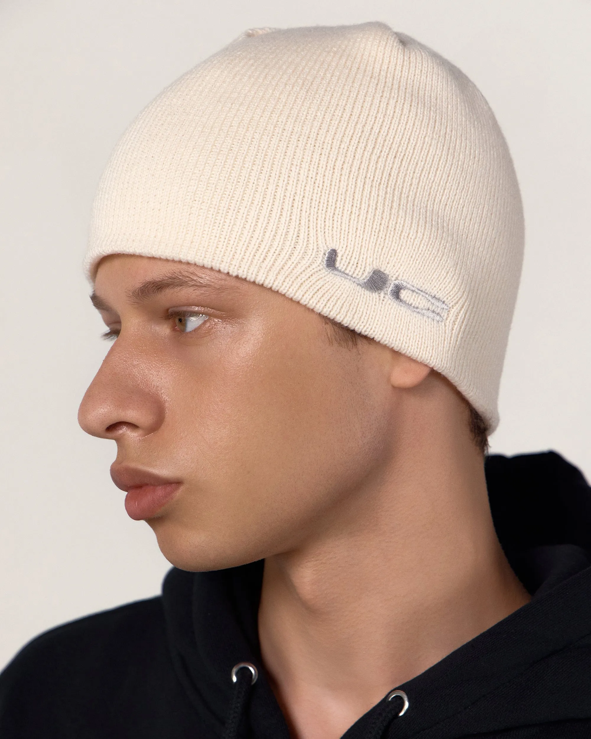 BEANIE / UC / WING / IV