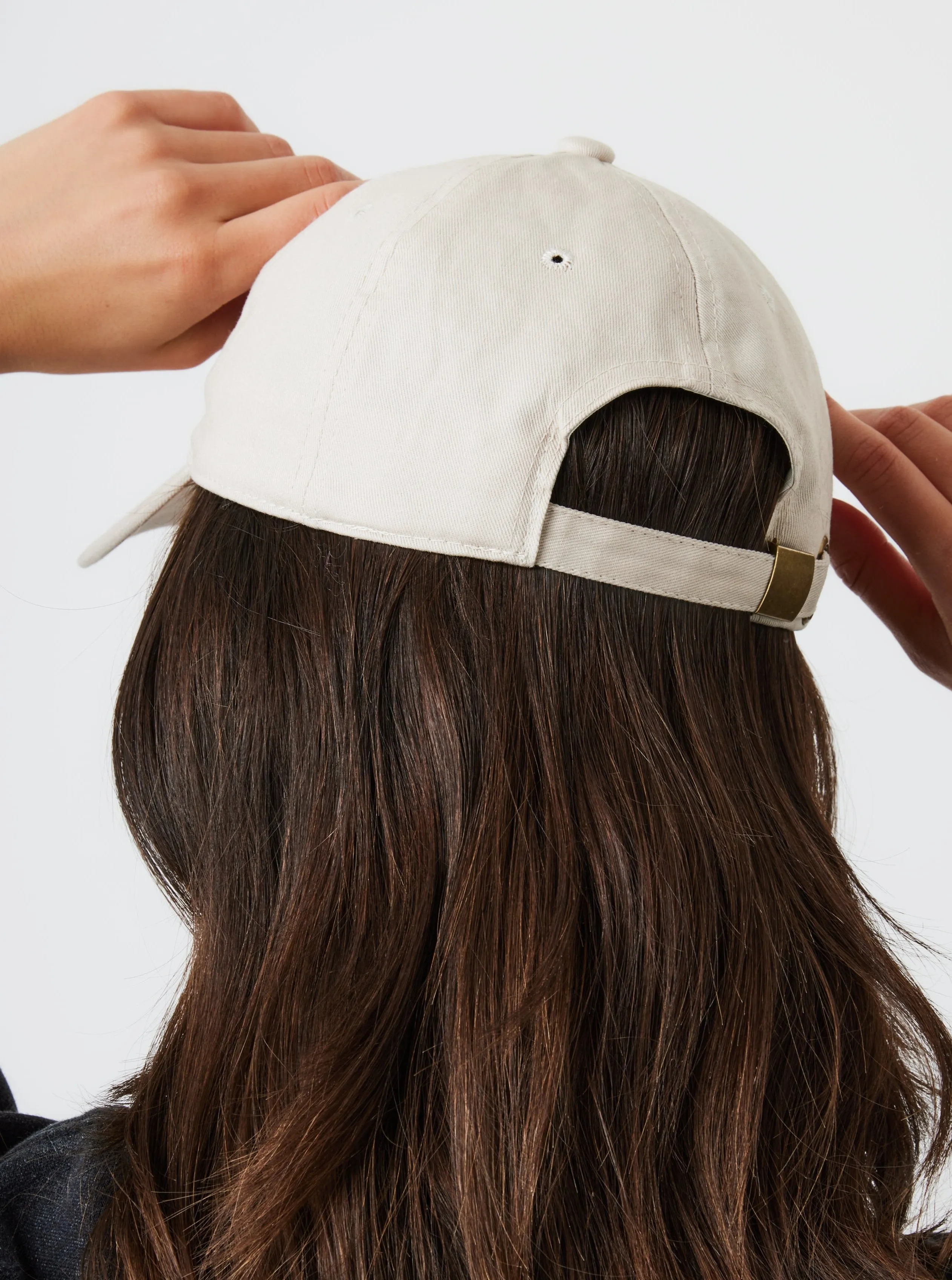 Brooklyn Baseball Cap in Beige