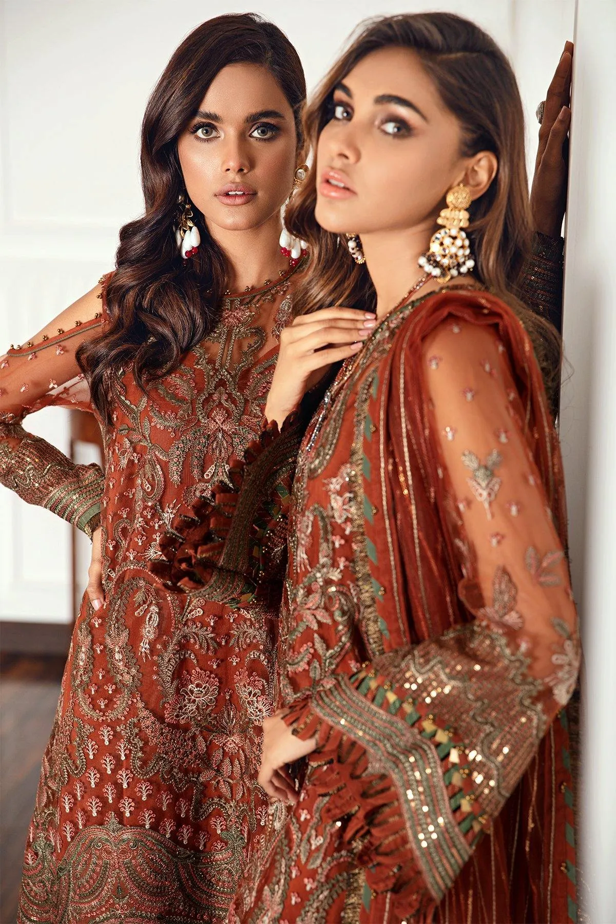 EMBROIDERED NET UN-4019