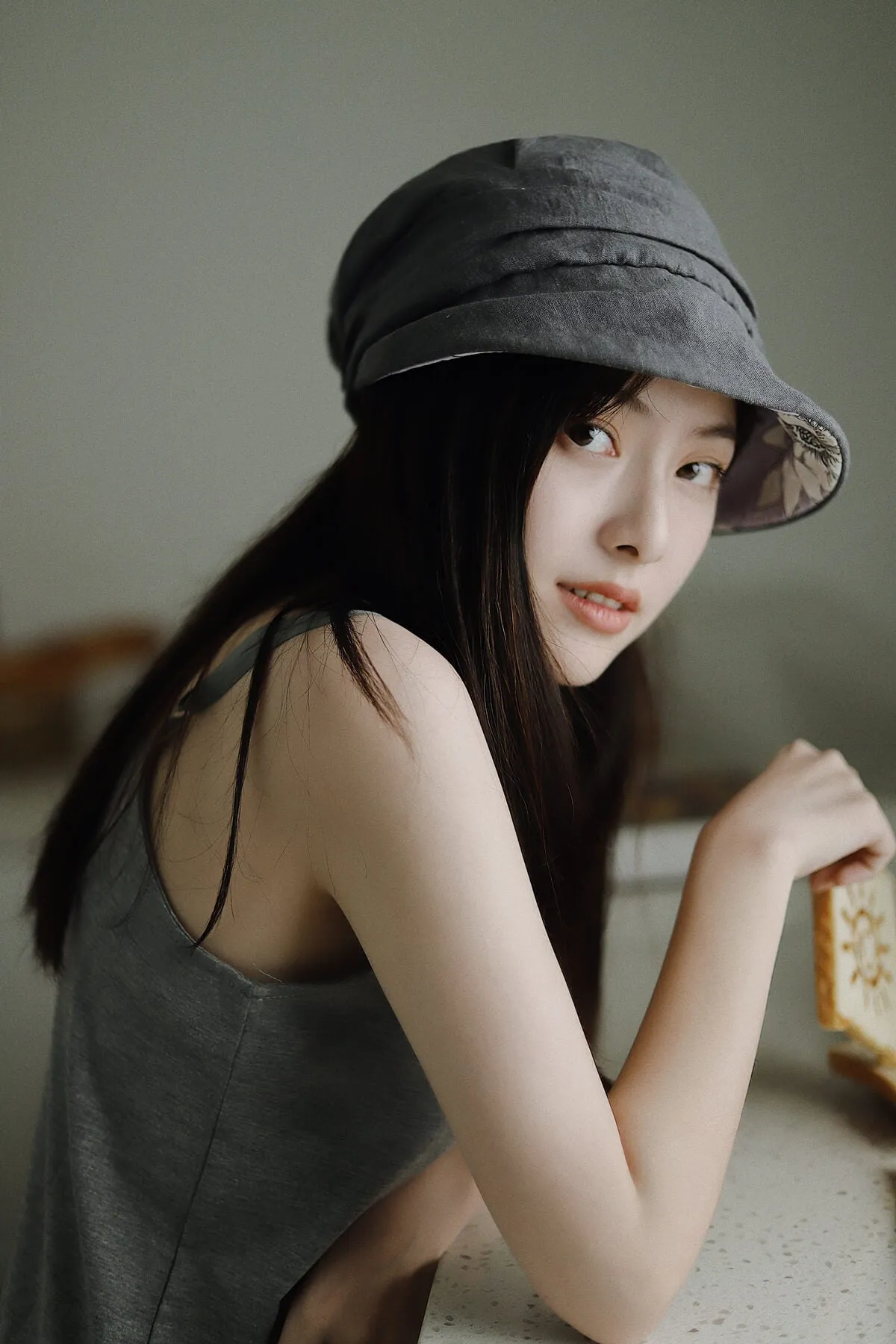 Light Weight Linen Newsboy Hat