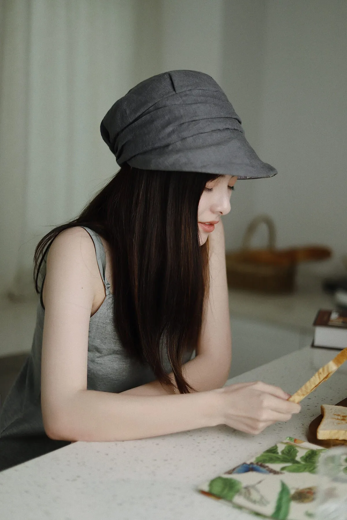 Light Weight Linen Newsboy Hat
