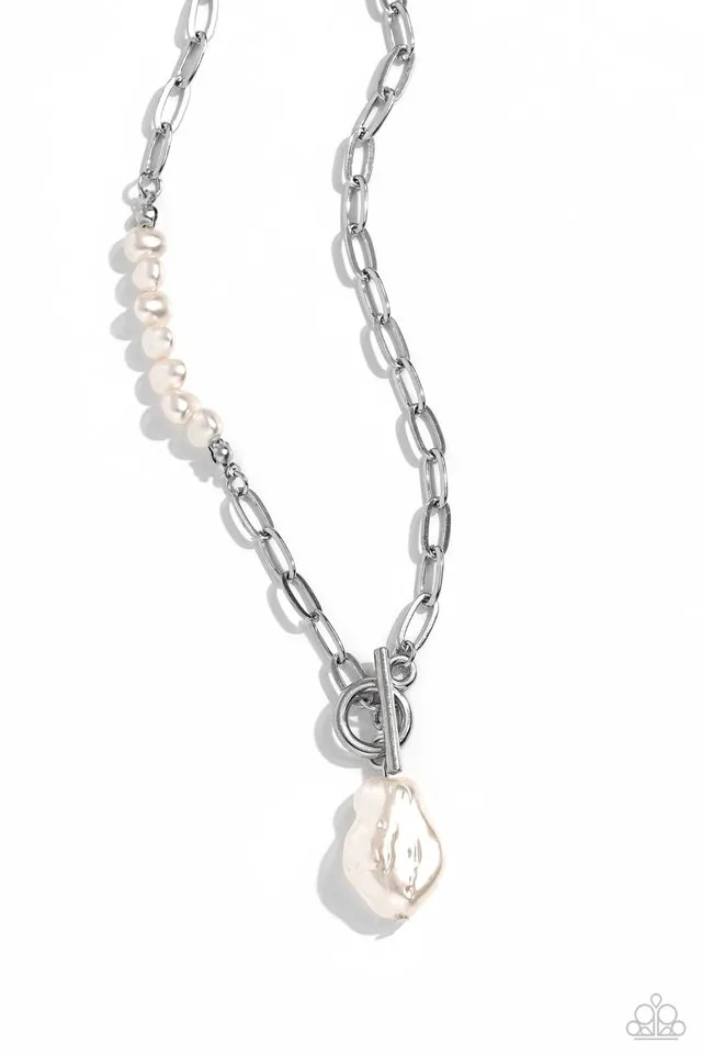 Paparazzi Necklace ~ Courting Cosmopolitan - White