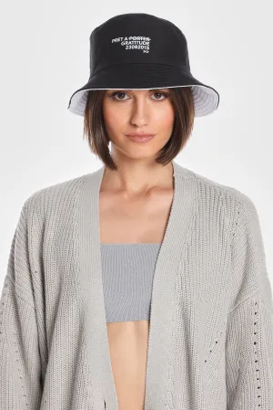 PRET A PORTER GRATITUDE REVERSIBLE BUCKET HAT