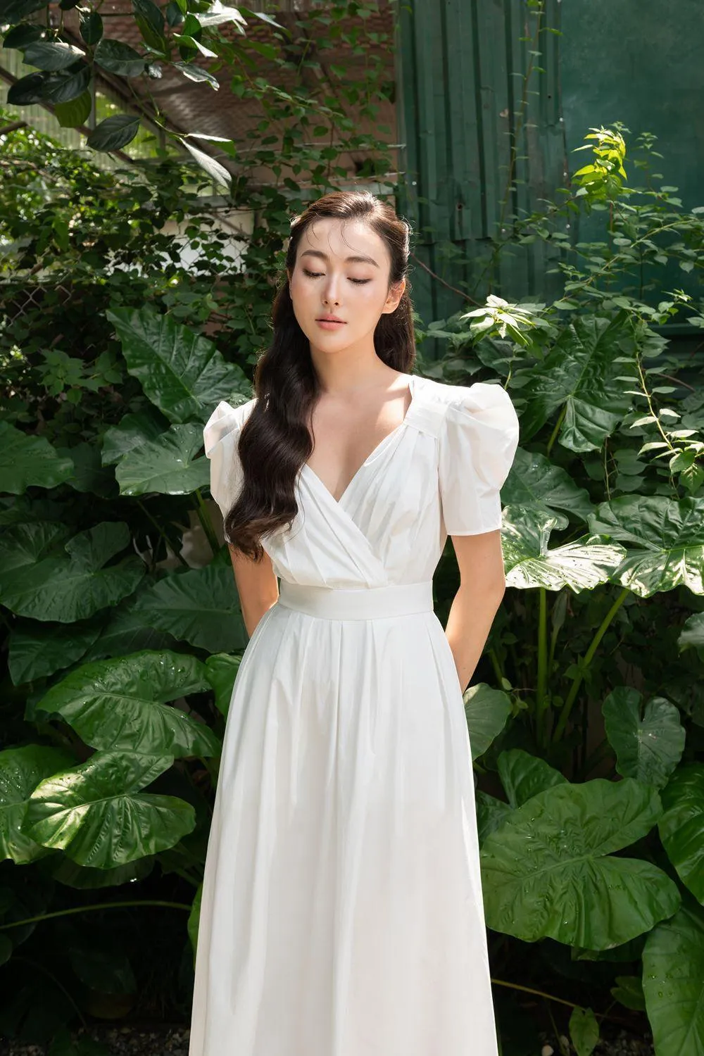 Sarai A-line Puffy Sleeved Silk Midi Dress