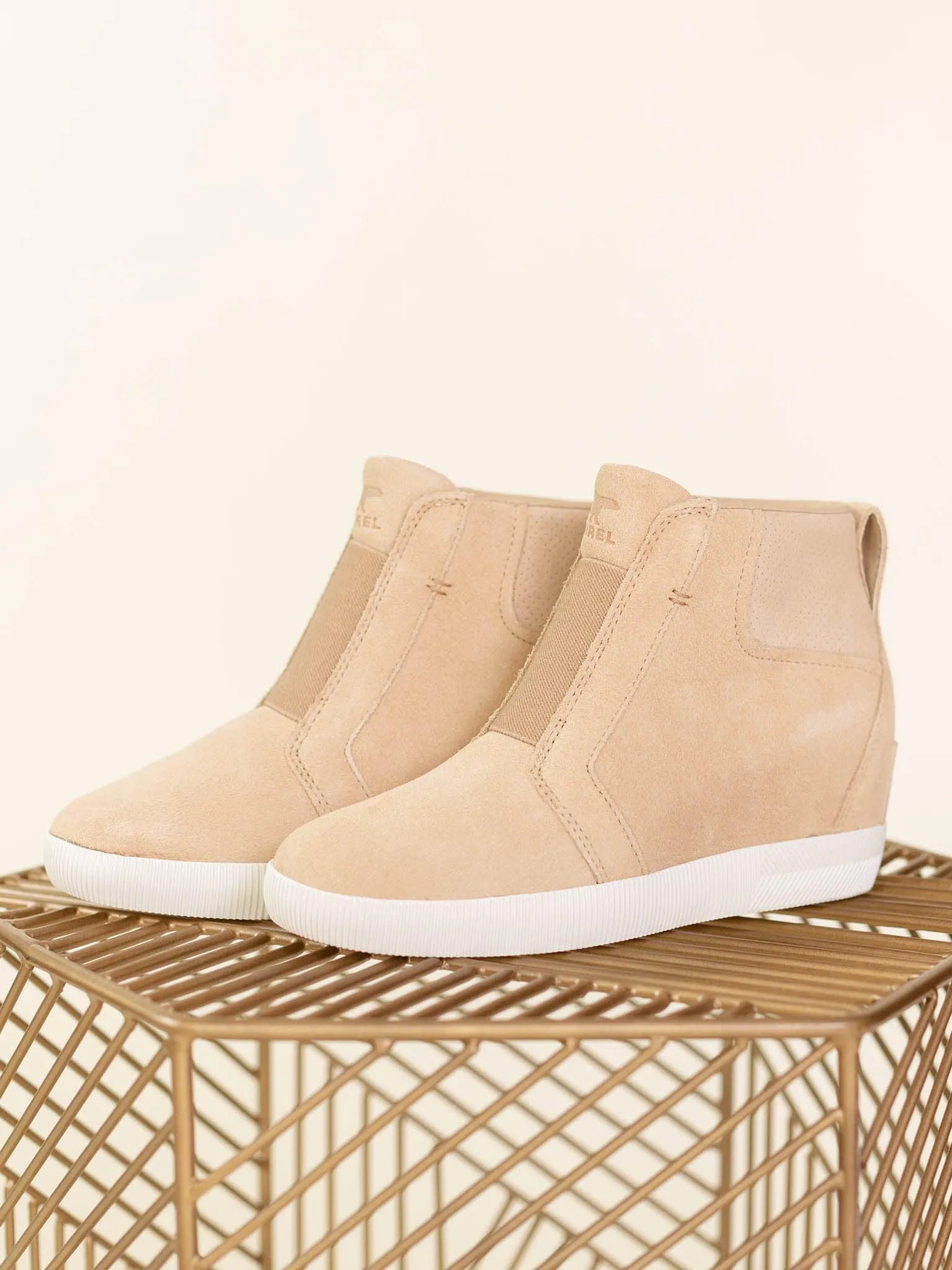 Sorel Out N About Pull On Wedge - Canoe/Sea Salt