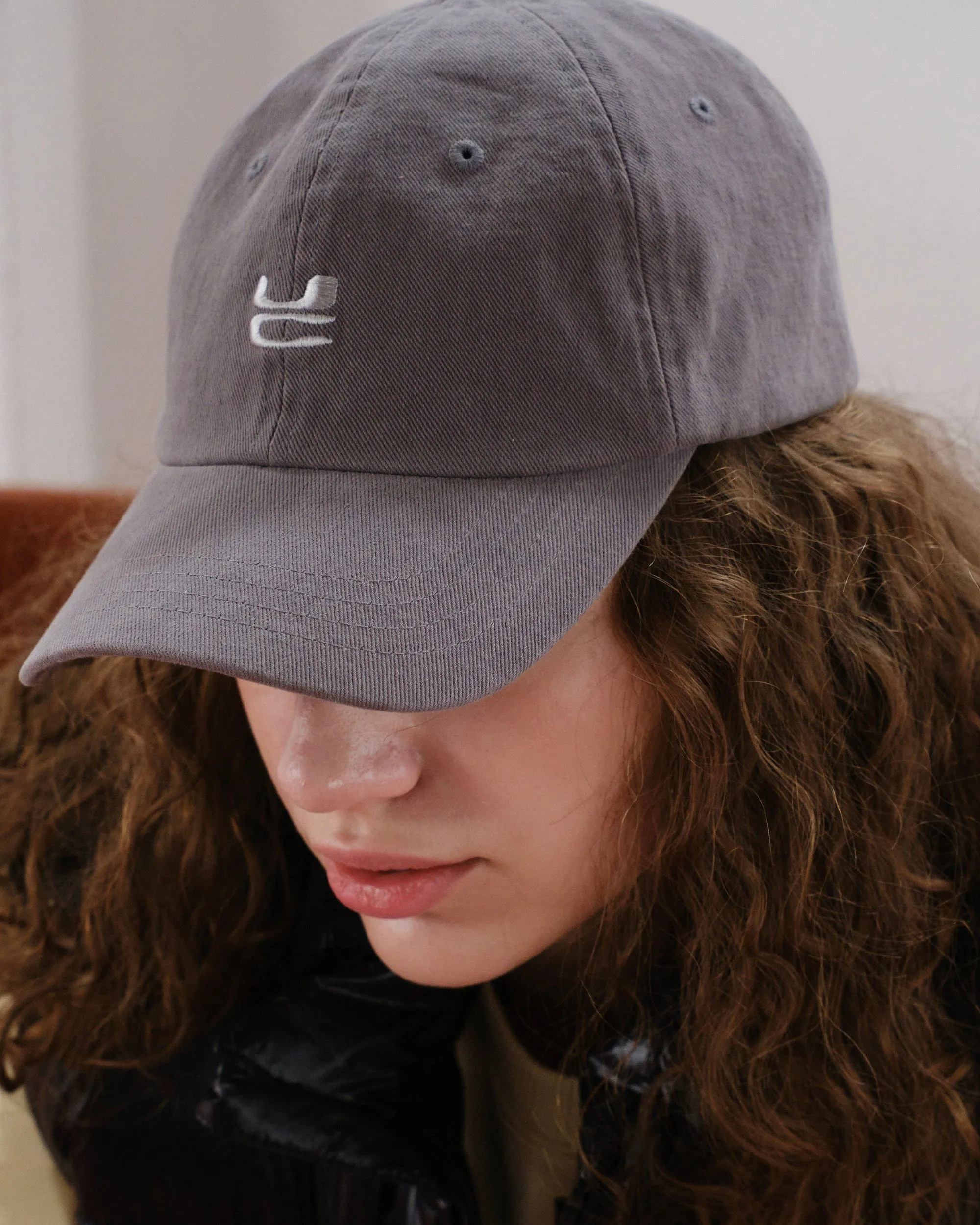 UC / WASHED B B / CHARCOAL
